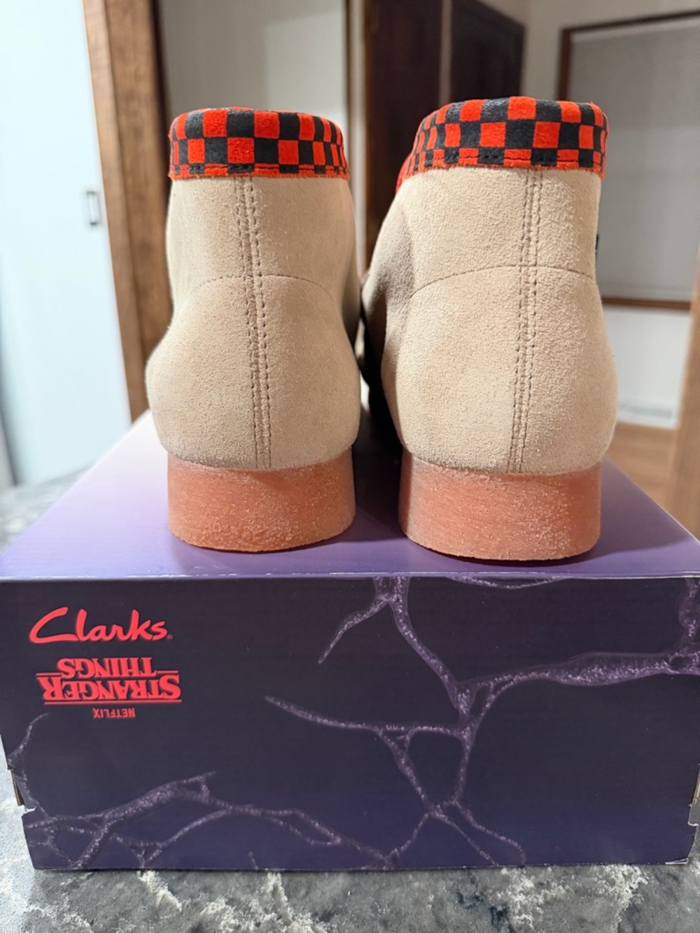 Clarks Stranger Things x Wallabee Evo 'Hellfire Club' - Picture 4 of 7